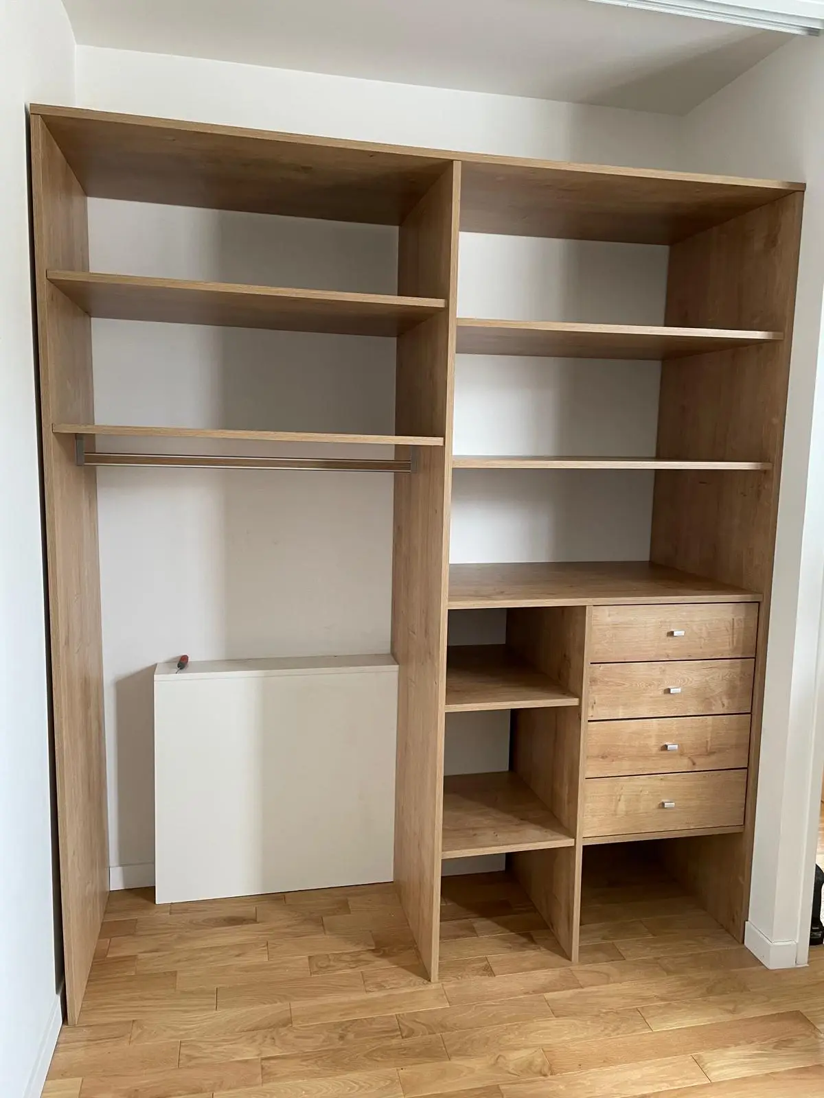 Dressing ou rangement sur mesure réalisé par Art & Cuisine