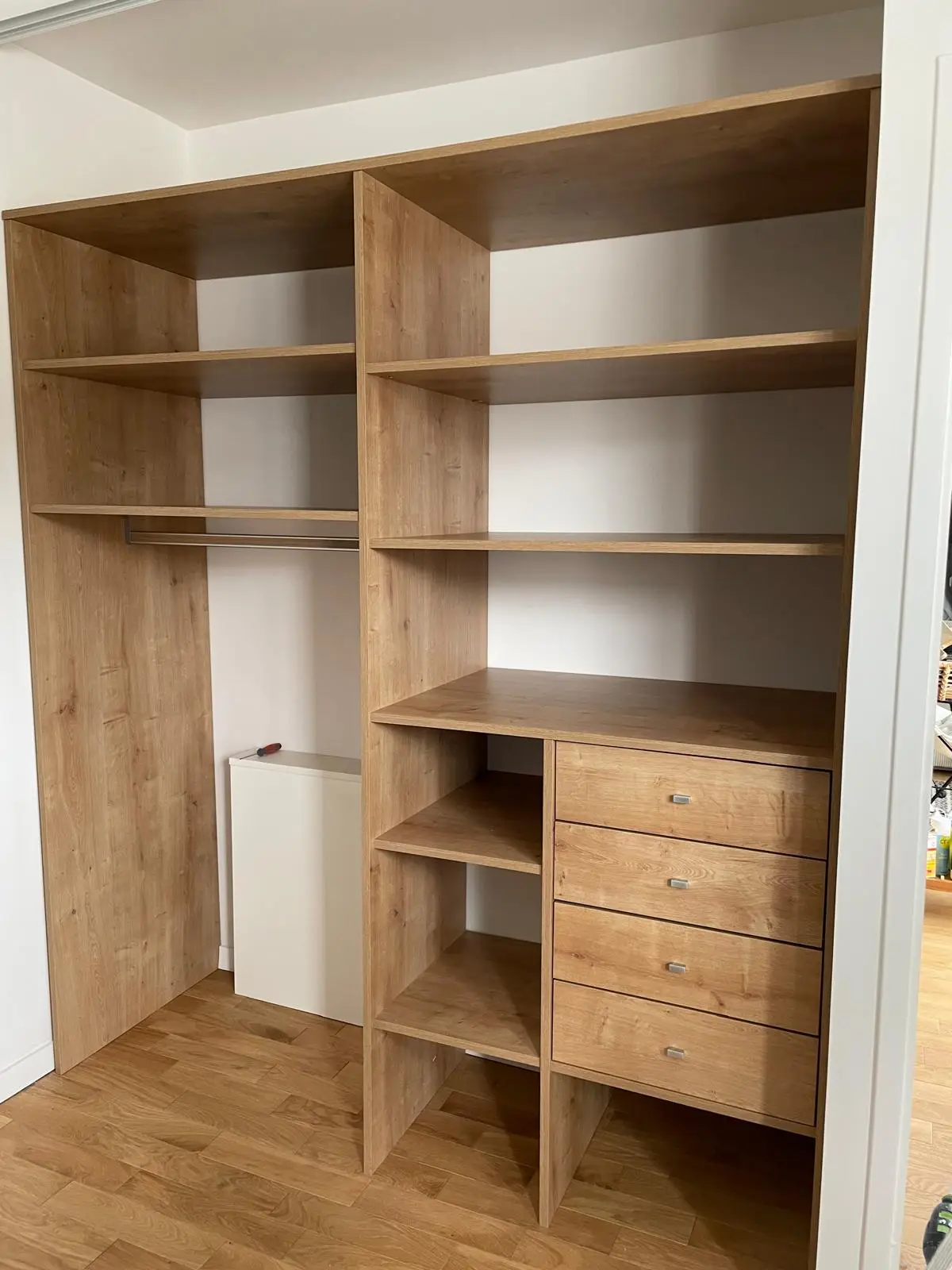 Dressing ou rangement sur mesure réalisé par Art & Cuisine