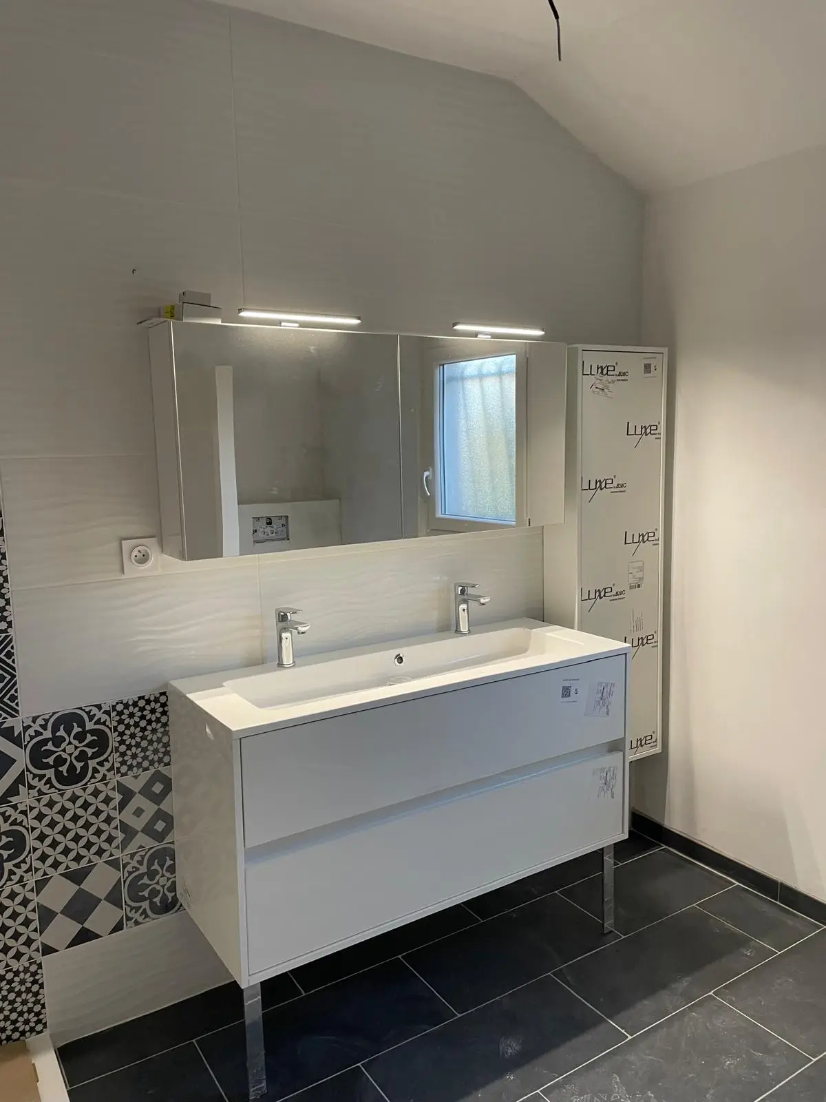 Salle de bain réalisée par Art & Cuisine