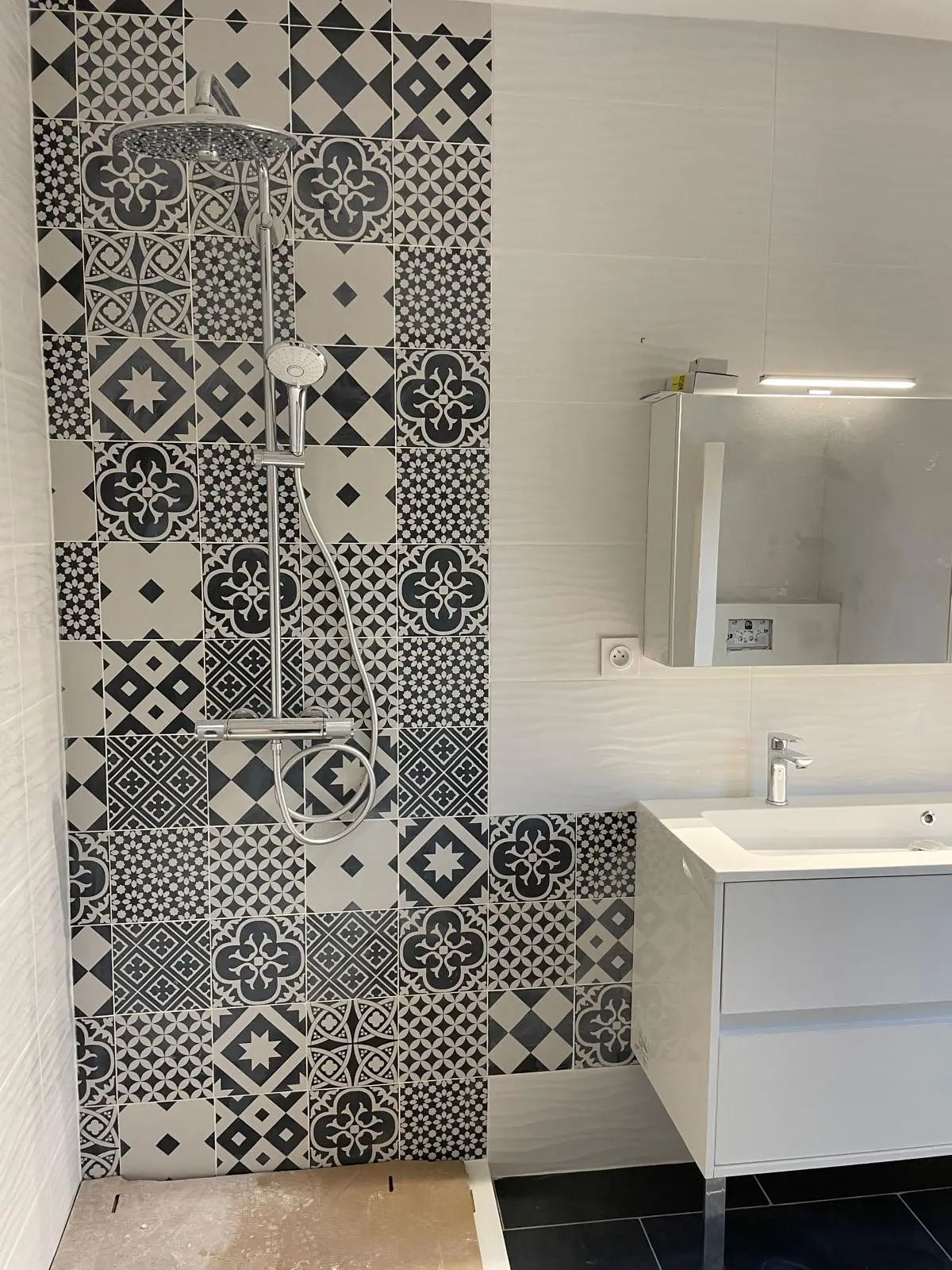 Salle de bain réalisée par Art & Cuisine