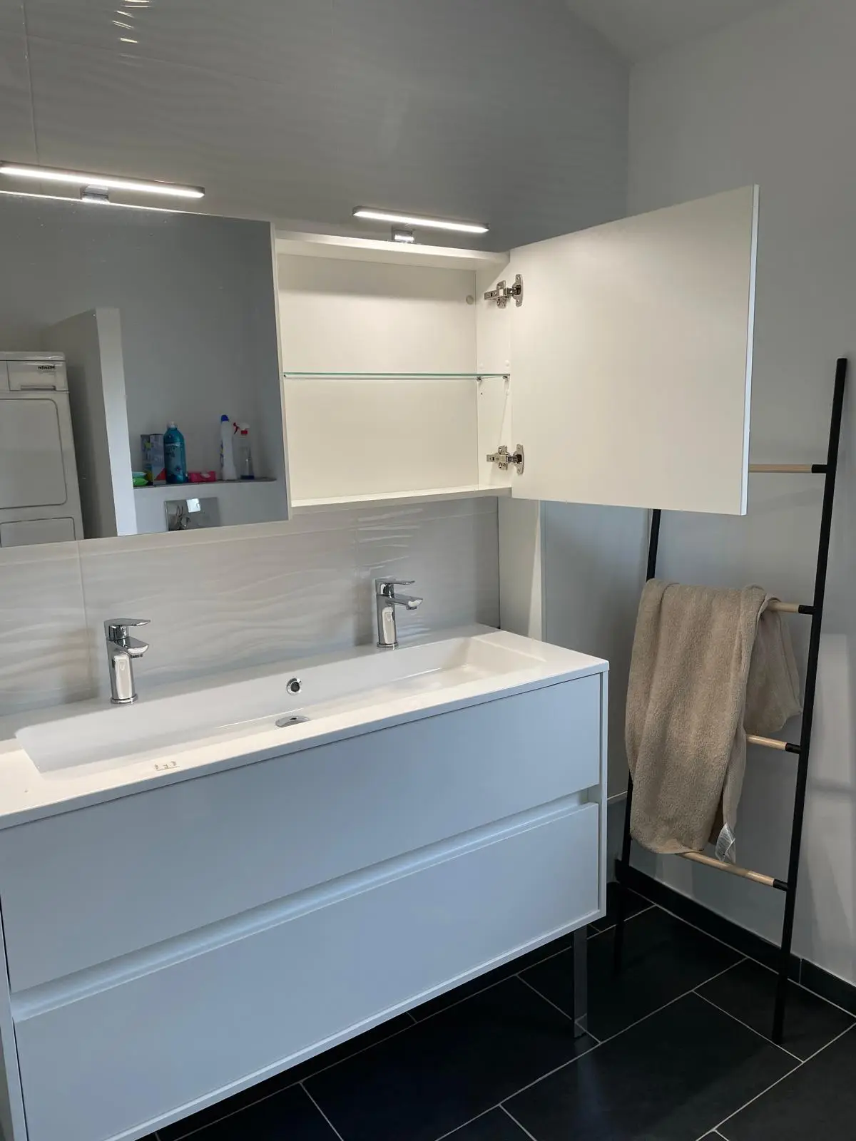Salle de bain réalisée par Art & Cuisine