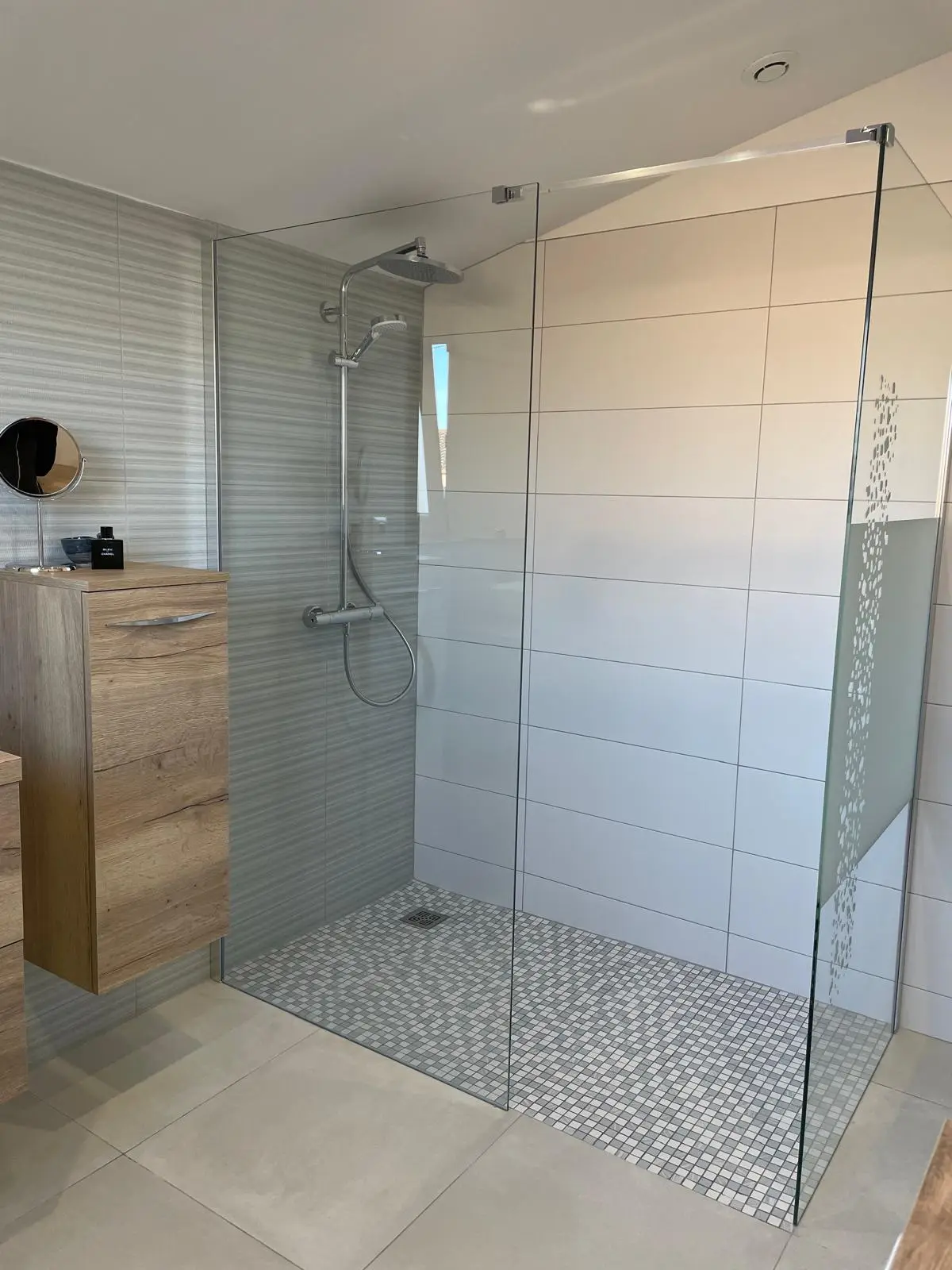 Salle de bain réalisée par Art & Cuisine