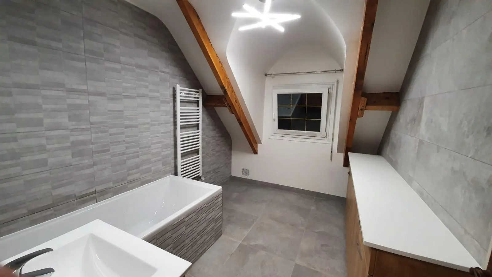 Salle de bain réalisée par Art & Cuisine