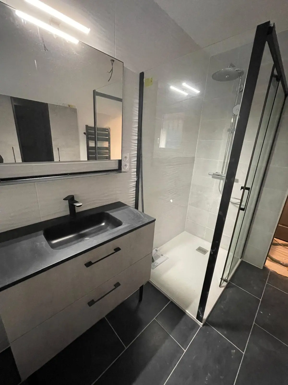 Salle de bain réalisée par Art & Cuisine