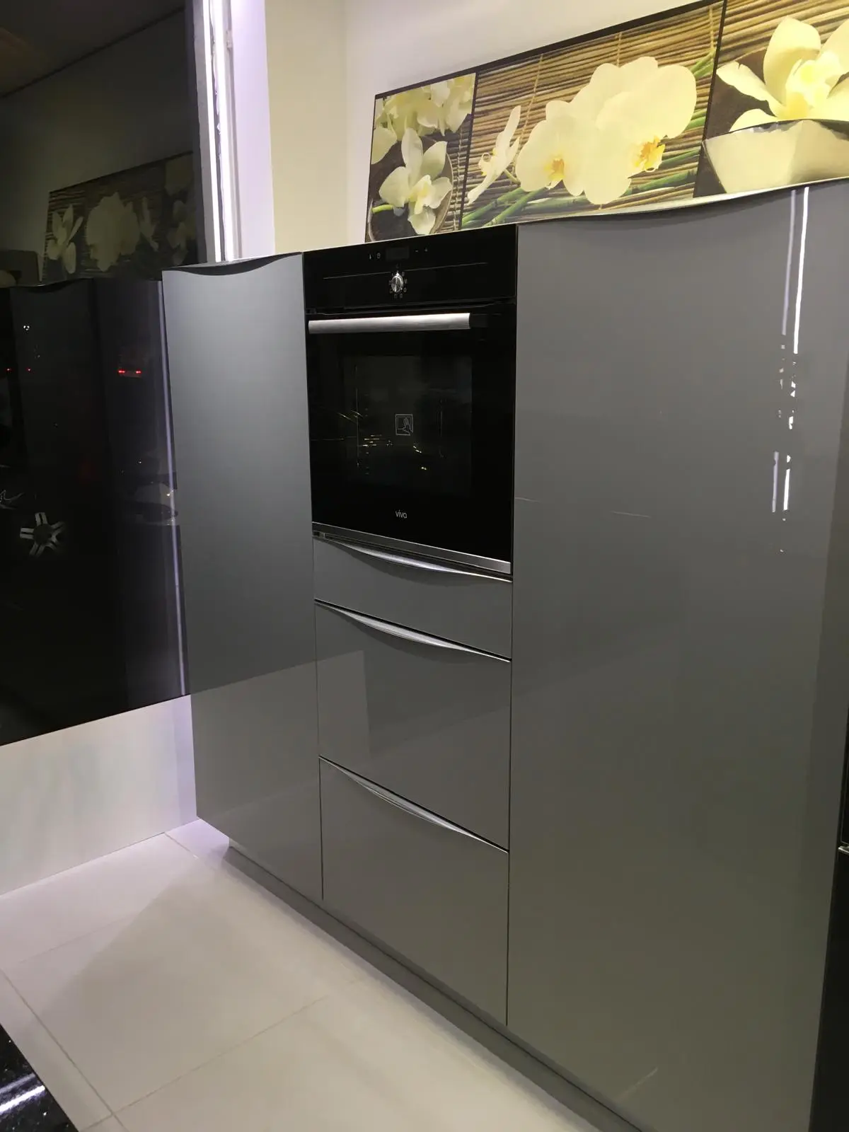 Cuisine exposée au showroom Art & Cuisine, Pavillons-sous-Bois