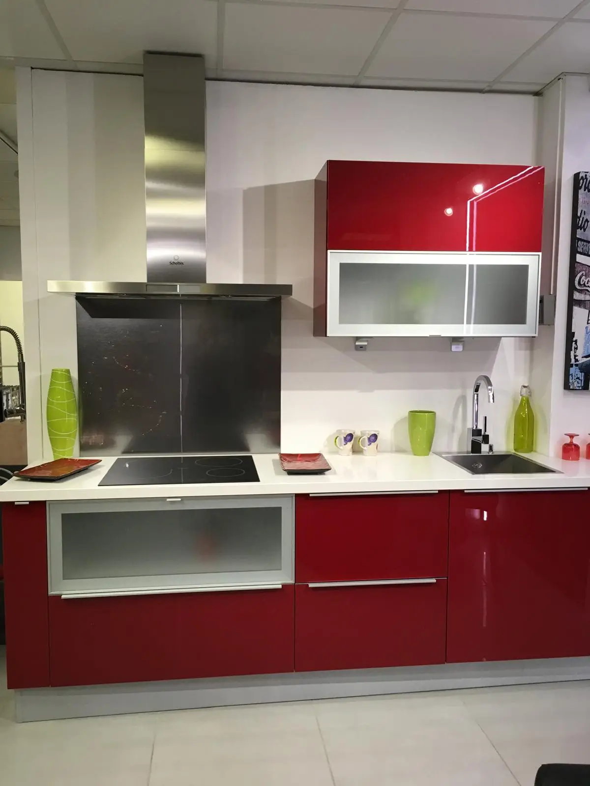 Cuisine exposée au showroom Art & Cuisine, Pavillons-sous-Bois